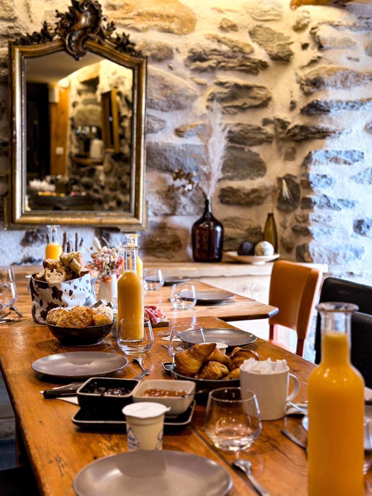 Bed and Breakfast La Ferme Du Bien-Etre Saint-Julien-Chapteuil Exteriér fotografie